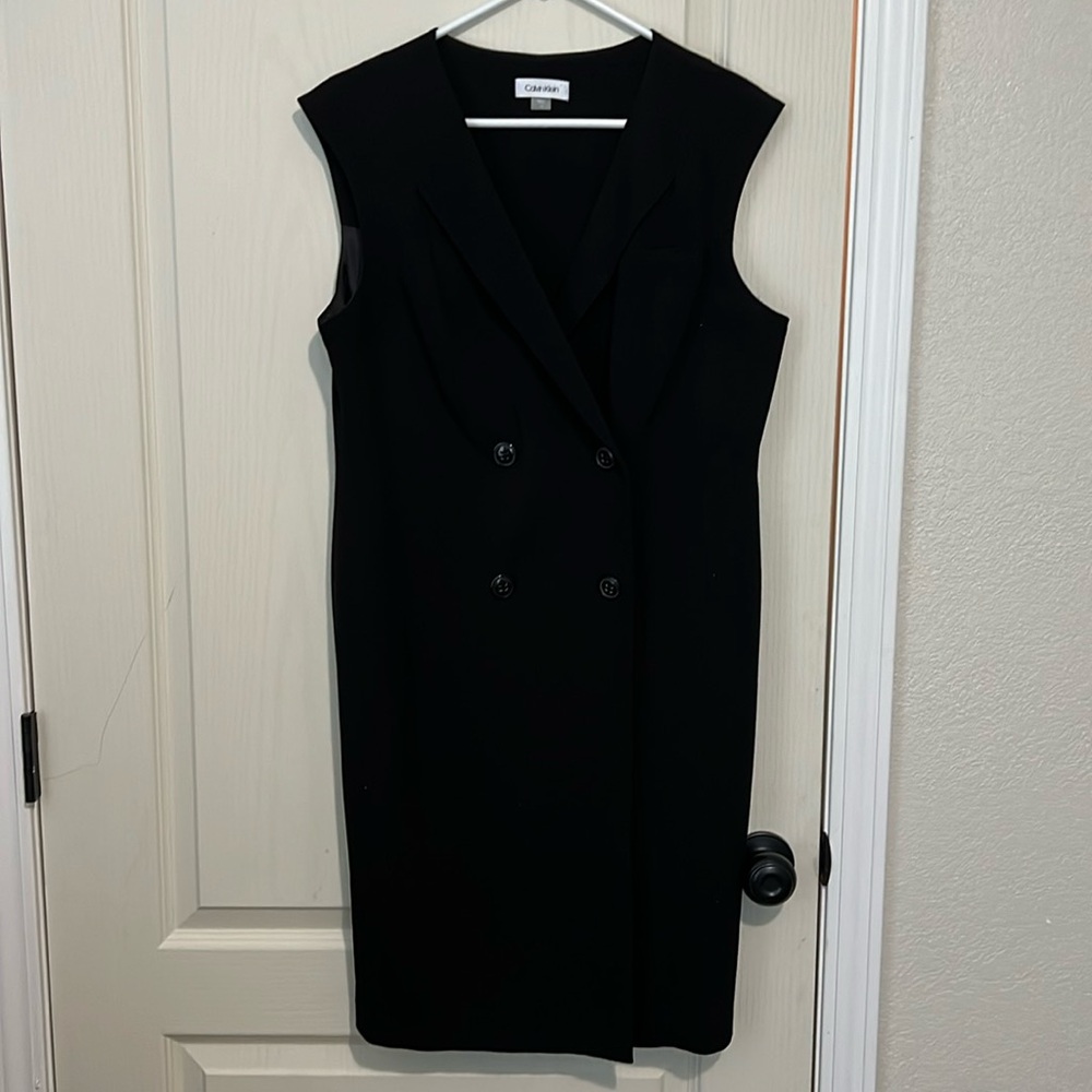Sleeveless Black Dress